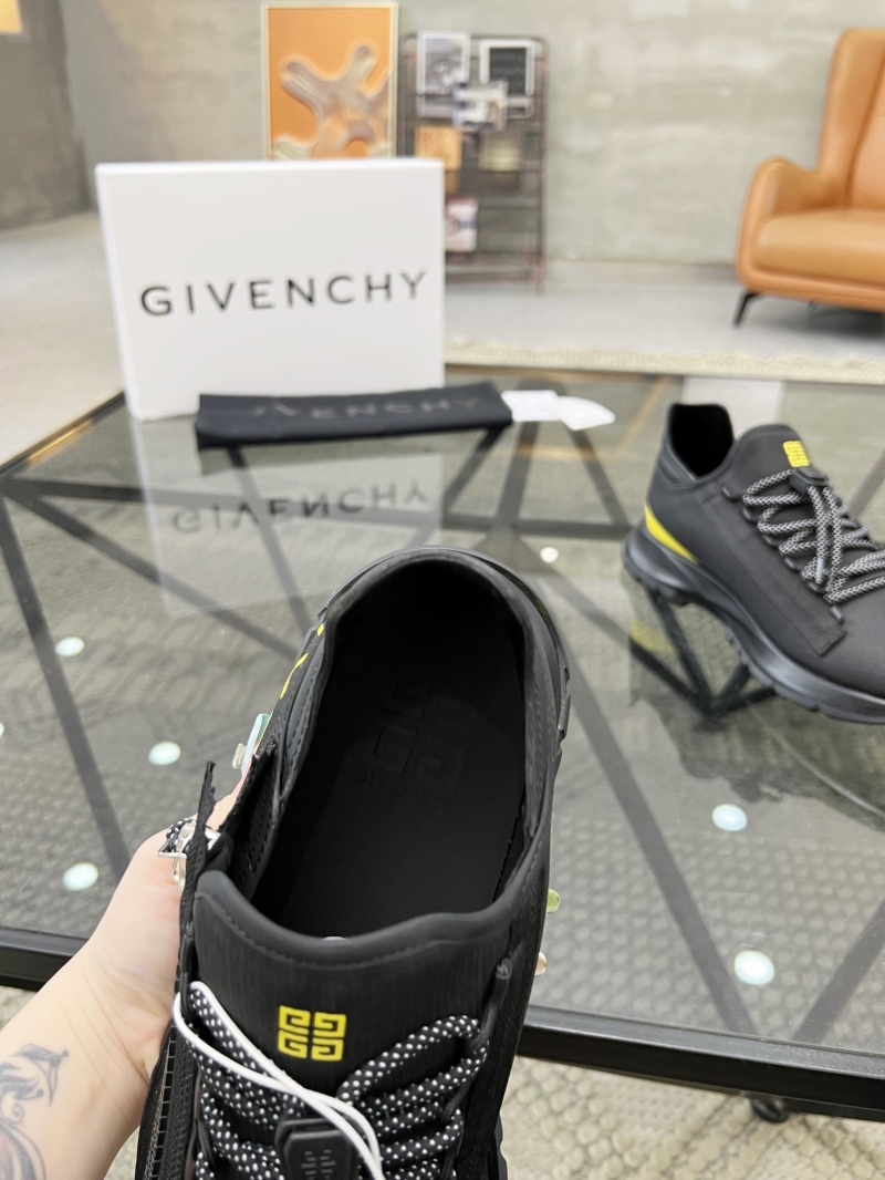 Givenchy Sneakers